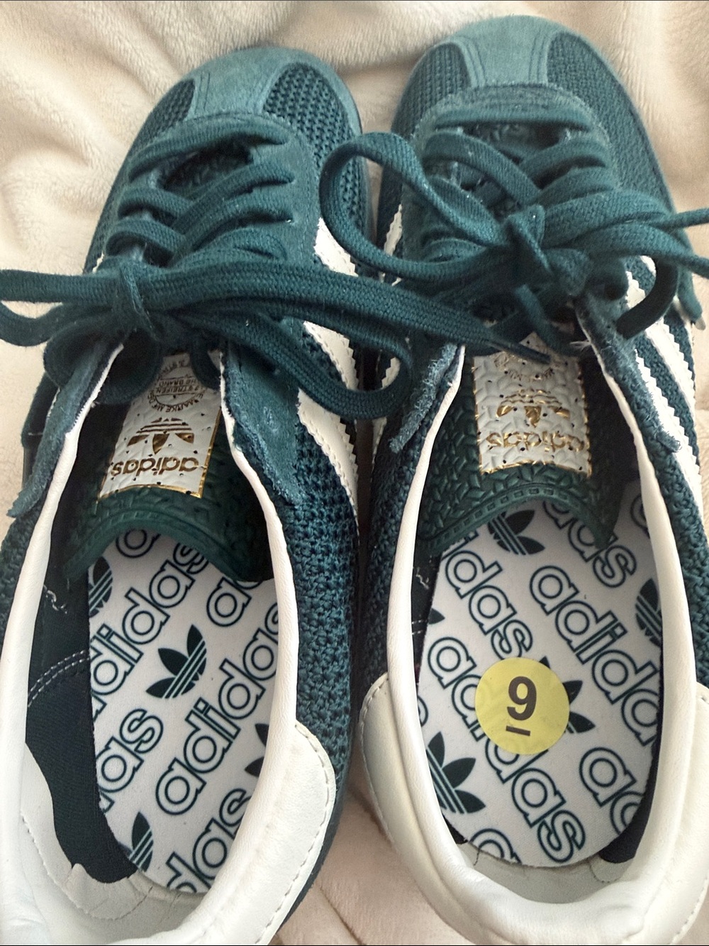 Adidas Dark Green Mesh Retro Runner Sneakers with White Stripes, NWOT, Men’s 9.